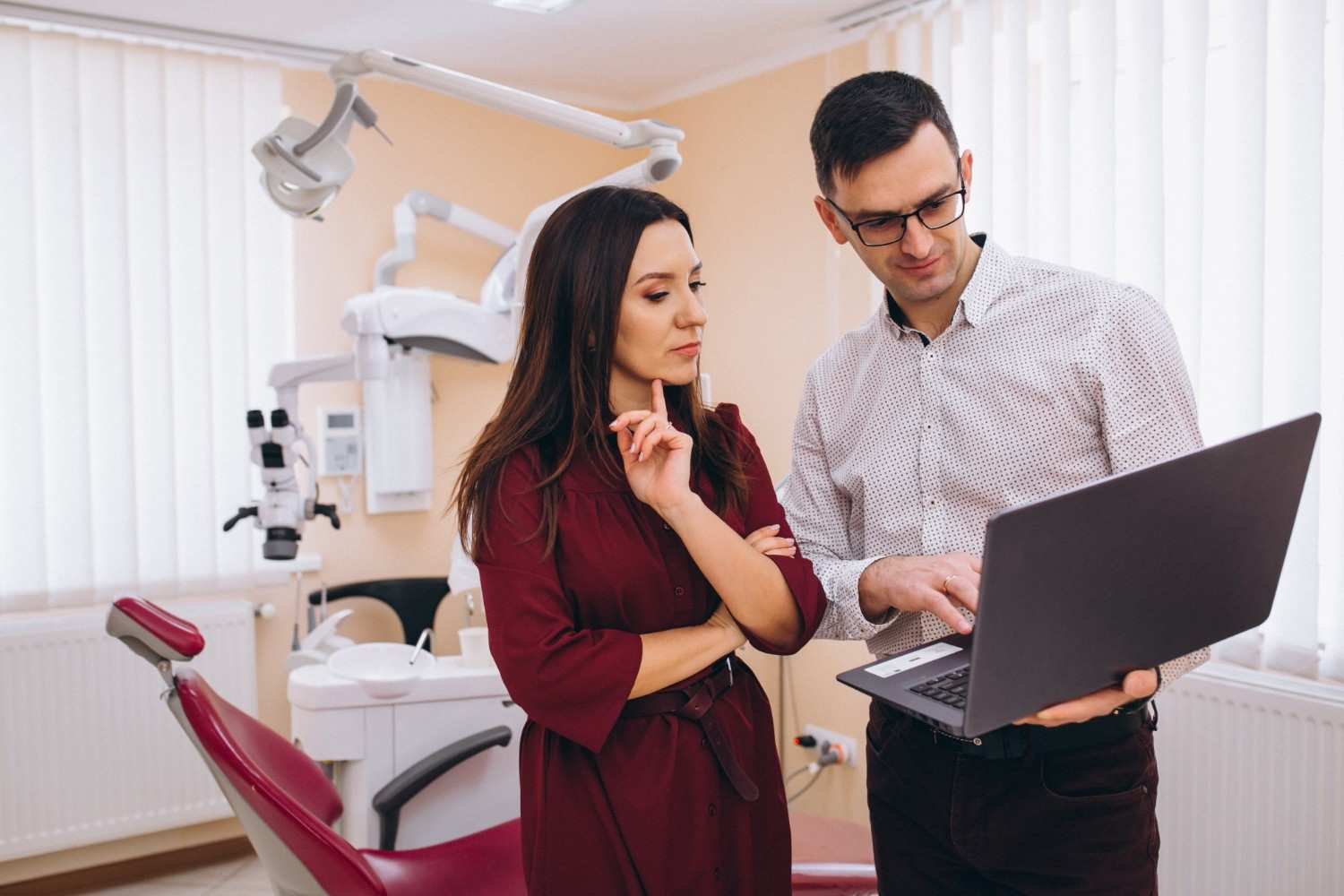 Weekend Side Hustles for Dental Hygienists You Haven’t Considered