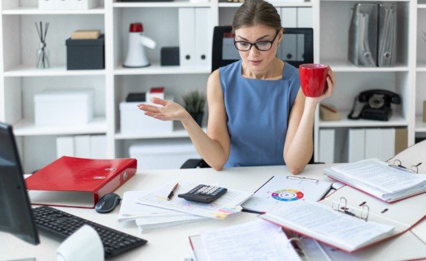 Seven Spending Traps That Quietly Raise Your Weekly Costs