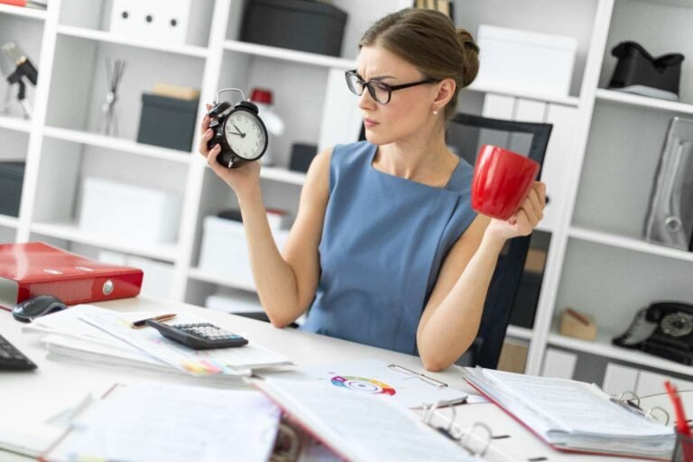 How to Make Time for Hobbies With a Full-Time Job